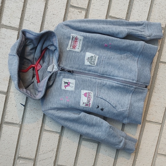 Gray Jacket* - Picture 2 of 9